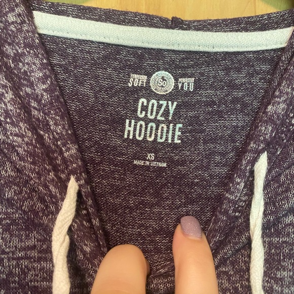 Juniors XS SO hooded long sleeve - Picture 3 of 3